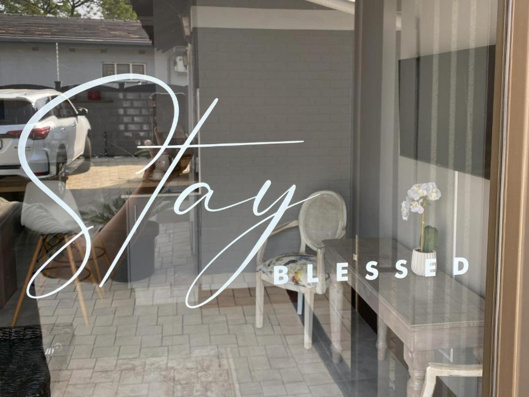 Staysure Guesthouse Албертън Екстериор снимка